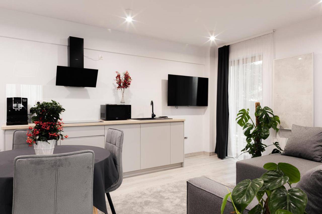 Royal Apartments & Spa Zakopane-Cyrhla ภายนอก รูปภาพ