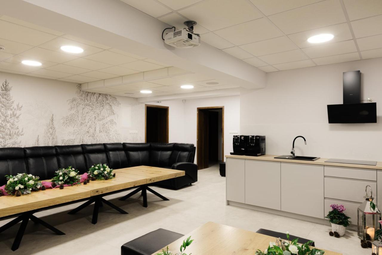 Royal Apartments & Spa Zakopane-Cyrhla ภายนอก รูปภาพ
