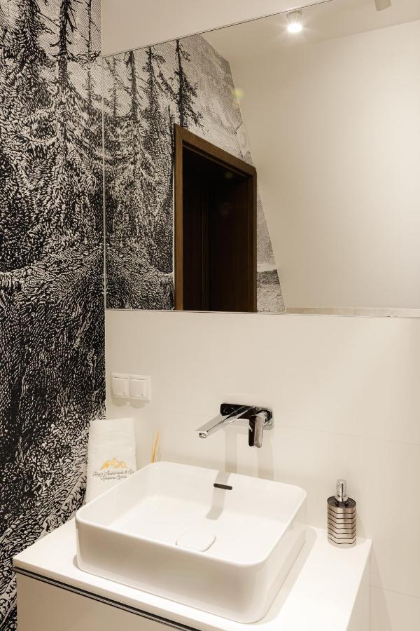 Royal Apartments & Spa Zakopane-Cyrhla ภายนอก รูปภาพ